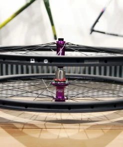 SMParts. Force 45 TLR UD Matt X HOPE RS4 Road 24/24 Loch Laufradsatz, Lila