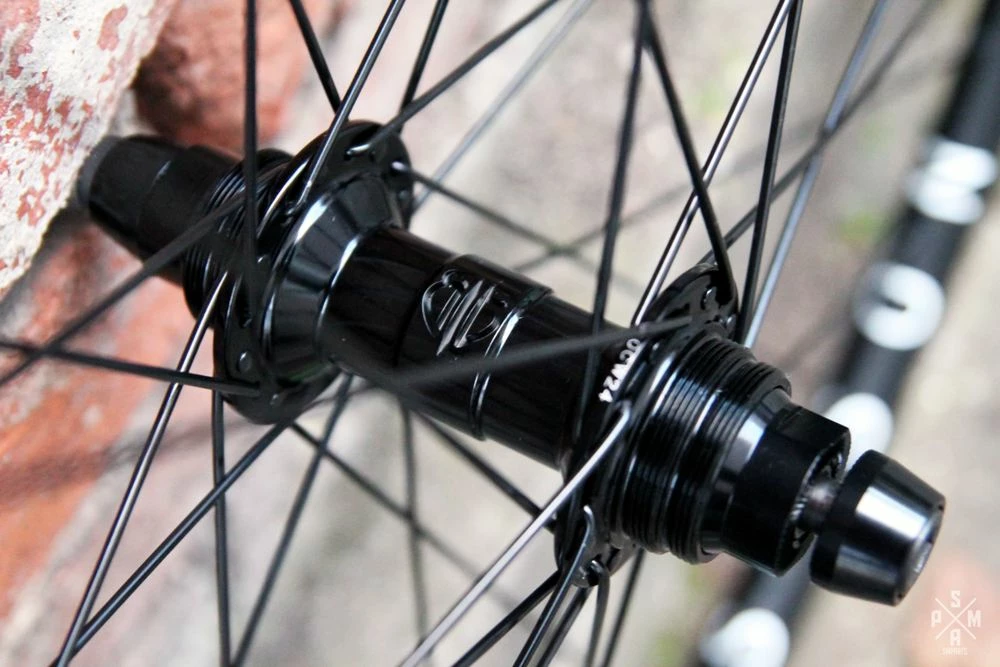 H+Son Archetype X BLB KING HUB Track Laufradsatz Schwarz, 32Loch 4 H+Son Archetype X BLB KING HUB Track Laufradsatz Schwarz, 32Loch – Bild 4