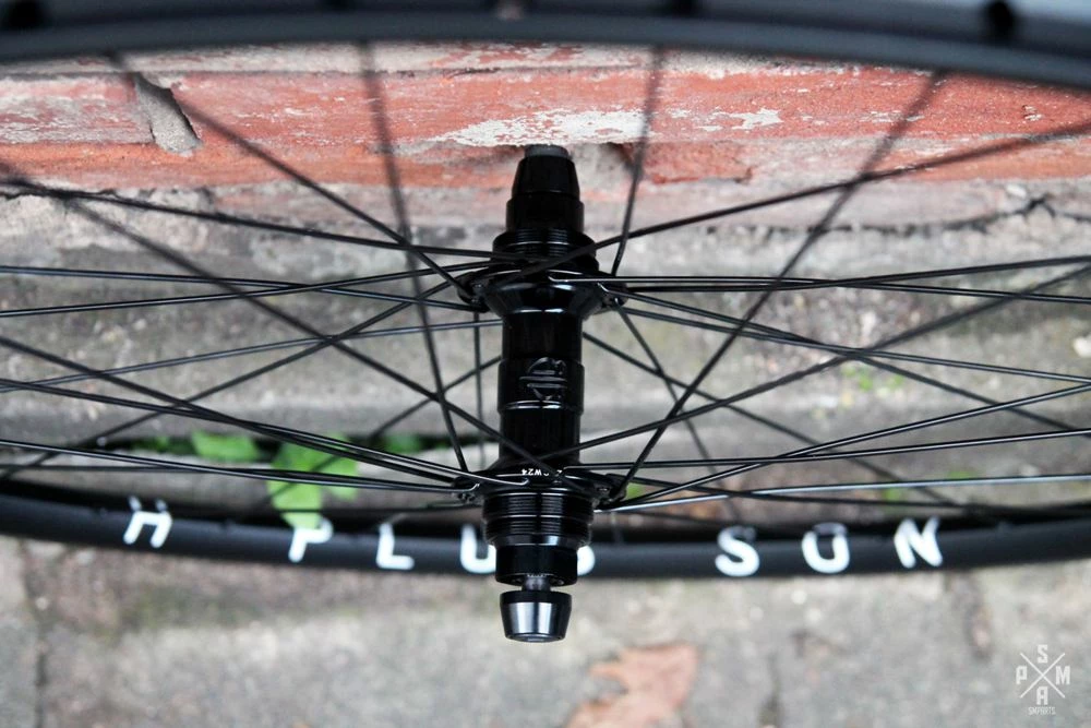 H+Son Archetype X BLB KING HUB Track Laufradsatz Schwarz, 32Loch 7 H+Son Archetype X BLB KING HUB Track Laufradsatz Schwarz, 32Loch – Bild 7