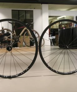 H+Son THE HYDRA X MACK HUBS Low Flange Track Laufradsatz