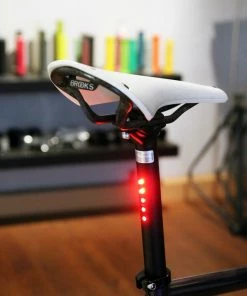 LightSKIN LED Sattelstütze Mit Integriertem Rücklicht -Fahrrad Verkaufsladen Lightskin LED Sattelstuetze 8