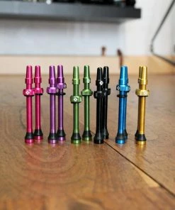 Muc-Off Tubeless Ventile 60mm - Farbig