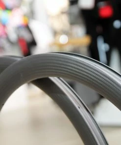 SMParts. Force 45, T700 Clincher TLR Carbon Felge 3K Twill Weave, 700c 28" -Fahrrad Verkaufsladen SMP Force45 Carbonfelge 3K 4