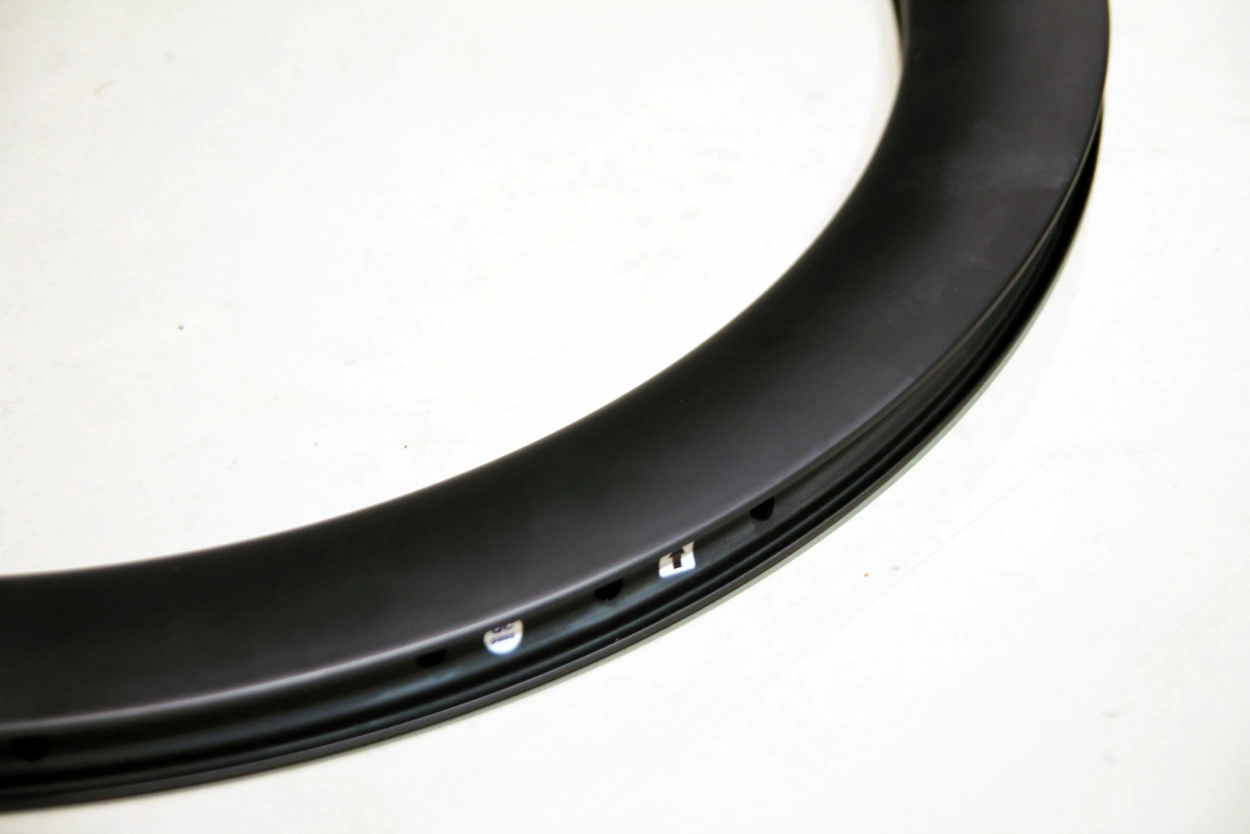 SMParts. Force 63, T700 Clincher TLR Carbon Felge UD Matt, 700c 28" 3 SMParts. Force 63, T700 Clincher TLR Carbon Felge UD Matt, 700c 28" – Bild 3