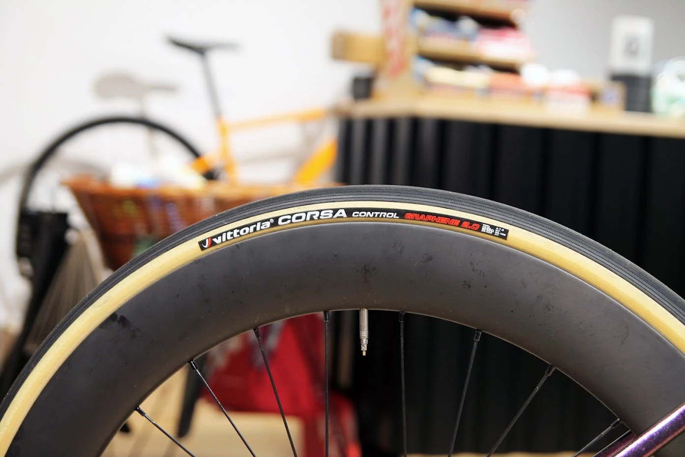 SMParts. Force 63, T700 Clincher TLR Carbon Felge UD Matt, 700c 28" 6 SMParts. Force 63, T700 Clincher TLR Carbon Felge UD Matt, 700c 28" – Bild 6