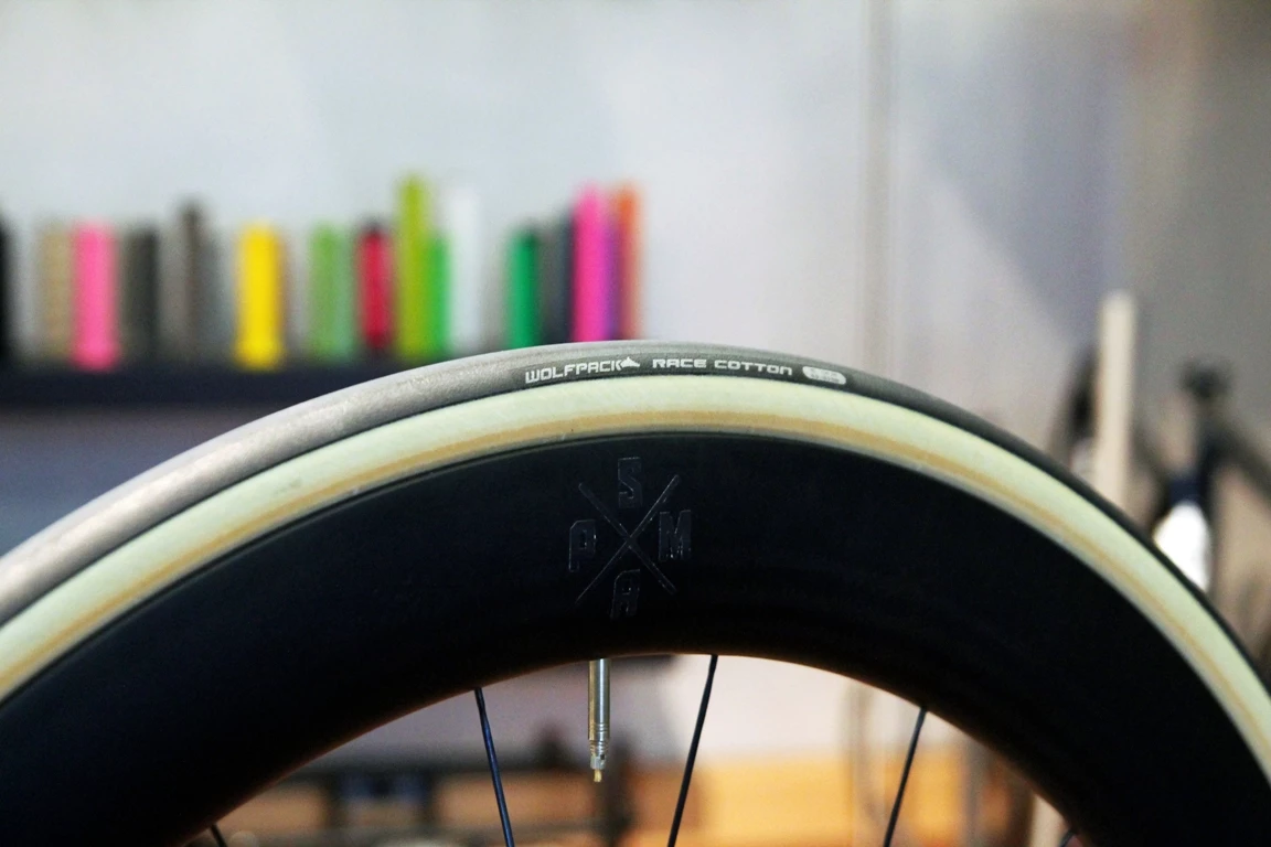 Wolfpack Cotton ToGuard Compound Faltreifen 700x24c 1 Wolfpack Cotton ToGuard Compound Faltreifen 700x24c