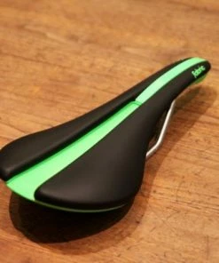 Fabric Line Shallow Elite Sattel -Fahrrad Verkaufsladen fabric line elite blkgrn 1