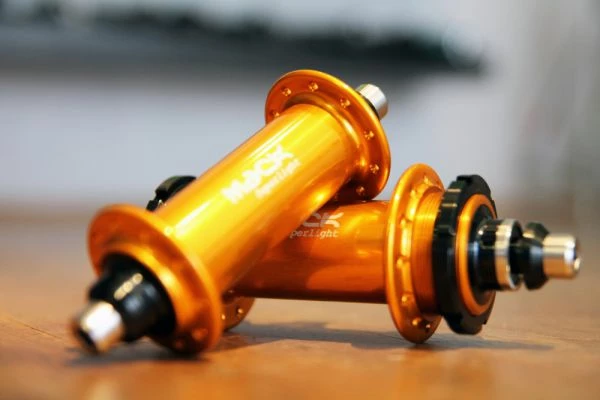 MACK HUBS Superlight Track Vorderrad Nabe Niederflansch - Farbig 8 MACK HUBS Superlight Track Vorderrad Nabe Niederflansch - Farbig – Bild 8