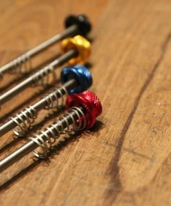 SMParts. SM-Parts Schnellspanner Mit Titanachse Und Carbonhebel - Set -Fahrrad Verkaufsladen smp schnellspanner titan carbon 4