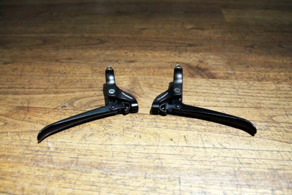 Tektro FL-750 Bremshebel-Set 22,2mm 1 Tektro FL-750 Bremshebel-Set 22,2mm