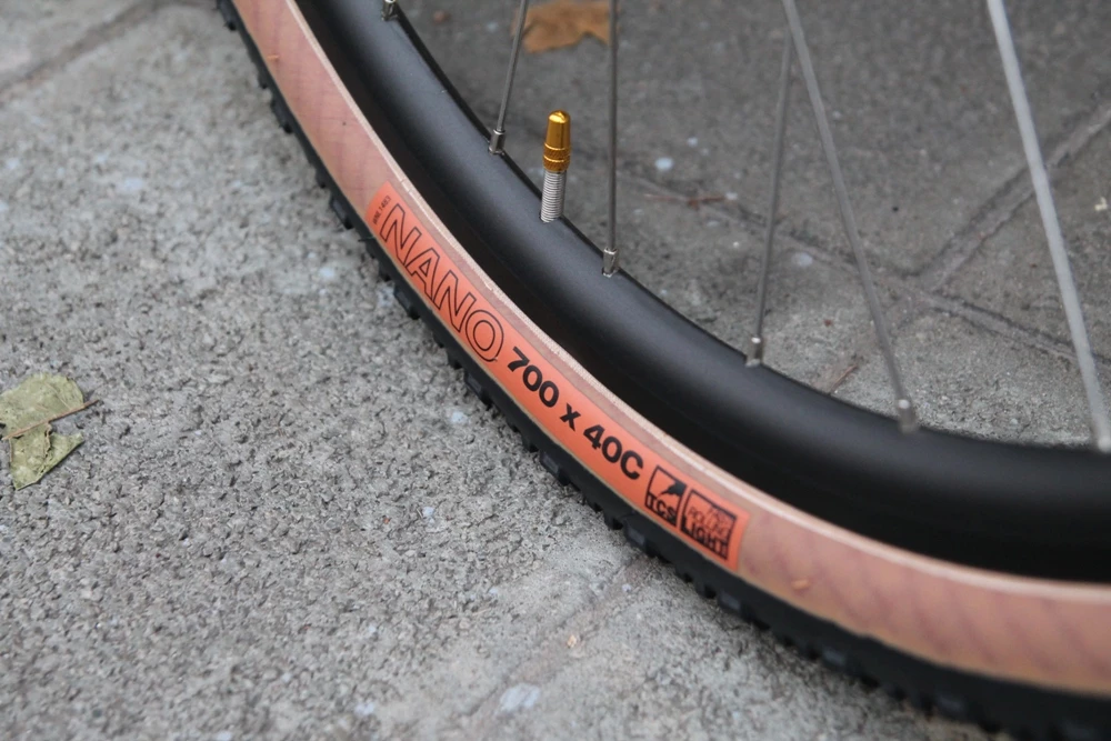 WTB Nano TCS Light Fast Rolling 700x40c - Schwarz/Braun 2 WTB Nano TCS Light Fast Rolling 700x40c - Schwarz/Braun – Bild 2